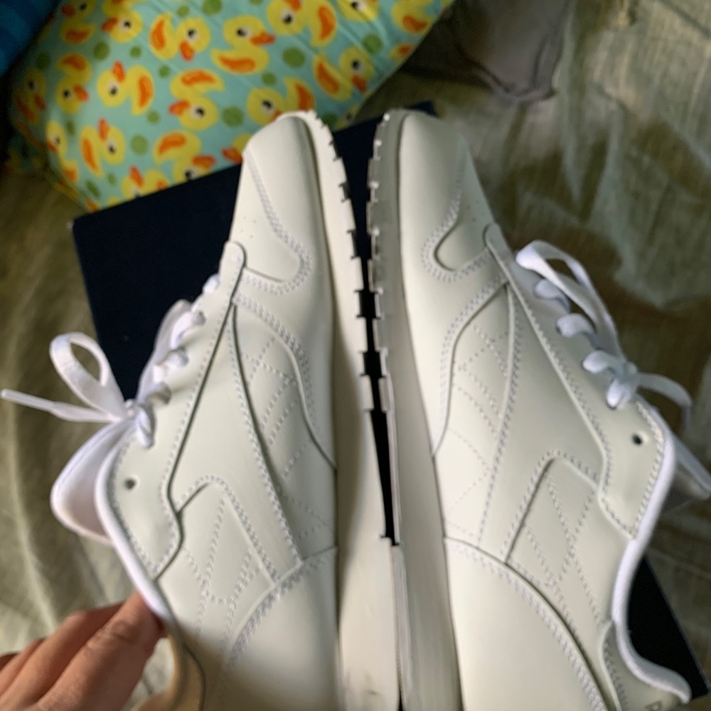 Reebok - Picture 5 of 14